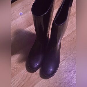 Rain boots